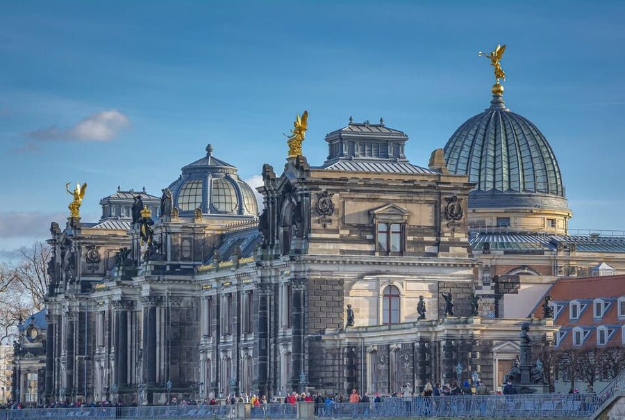 Private trip from Prague to Dresden, Moritzburg & Meissen - Dresden in two hours: baroque grandeur in a compact center