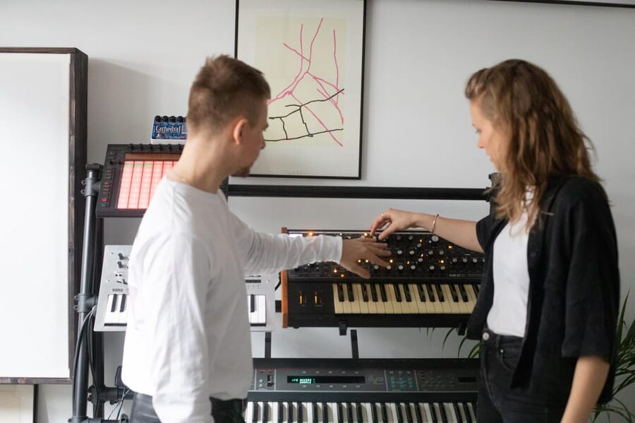 Produce Techno and House Music in Berlin - Why the Studio Equipment Matters