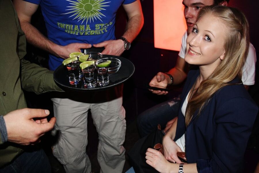 Pub Crawl Cologne Including Admission Fee for Bars and Shots - Group size and the social side