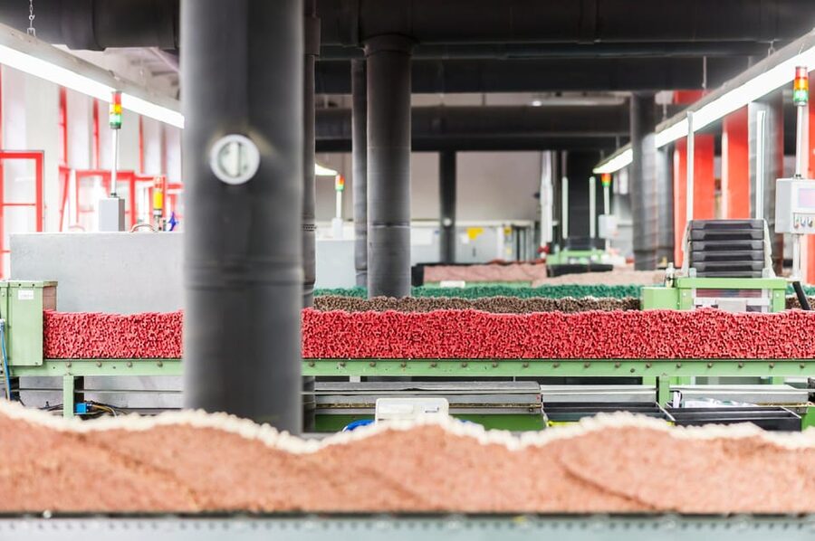 Public guided tour: Production of "wood-cased pencils" - From raw pencil line to finished point