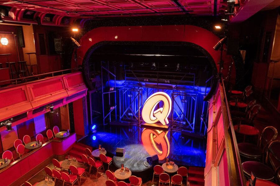 Quatsch Comedy Club Berlin: Die Live Show Entry Ticket - Drinks, Service, and the Room