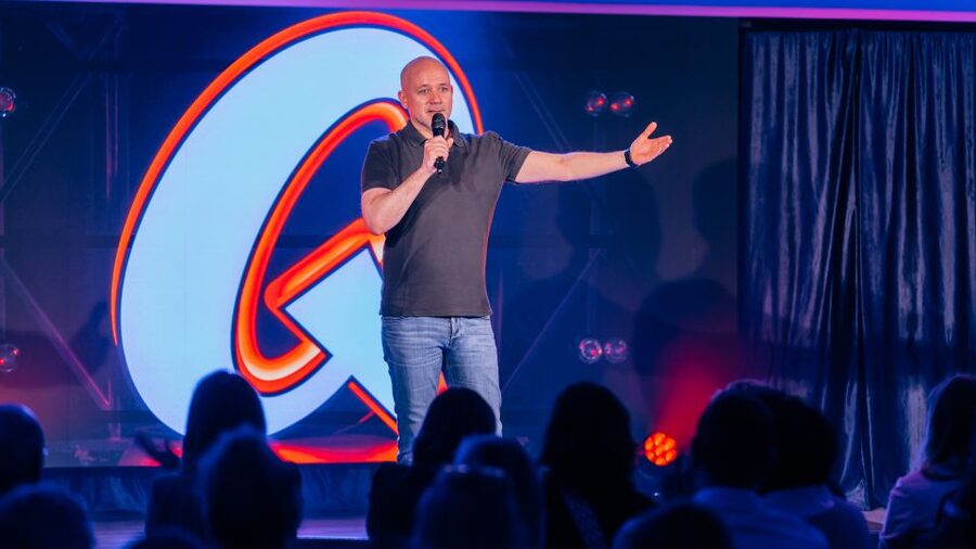 Quatsch Comedy Club Hamburg: Die Live Show - The value of four different comic voices