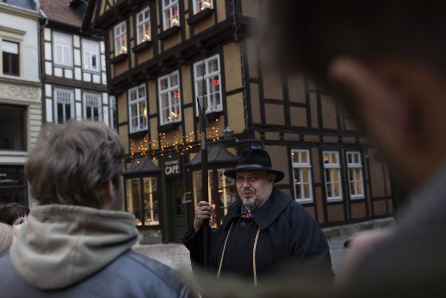 Quedlinburg: Historical Old Town Evening Walking Tour - Is $14 a fair price for 90 minutes?