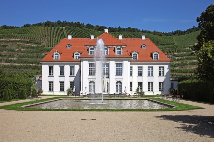 Radebeul: Scavenger Hunt Self Guided Tour - Timing, shipping, and what to carry