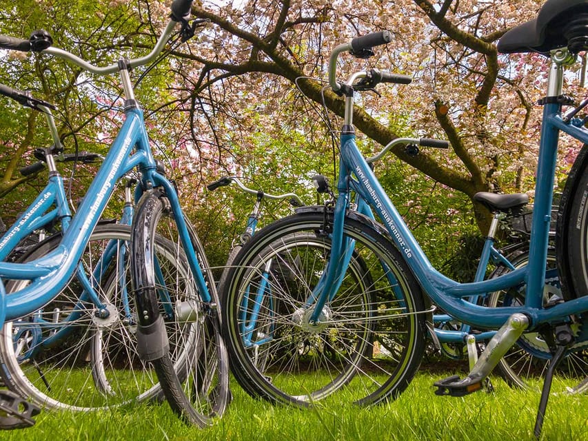 Radtour um die Alster & durch traumhafte Alsterviertel - Starting at Schlüterstrasse 11 in Rotherbaum