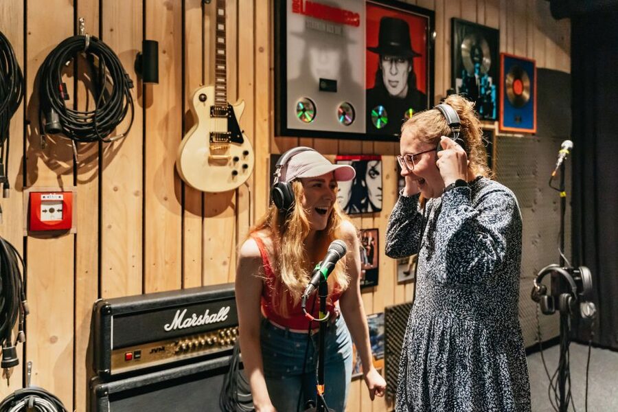 Reeperbahn: Panik City Udo Lindenberg Multimedia Experience - Who should book Panik City
