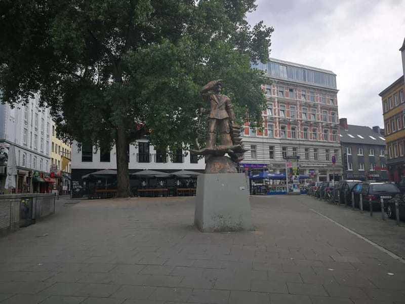 Reeperbahn Tour: Sex, Sin, Parties, and Crime - The red-light district, with clear boundaries
