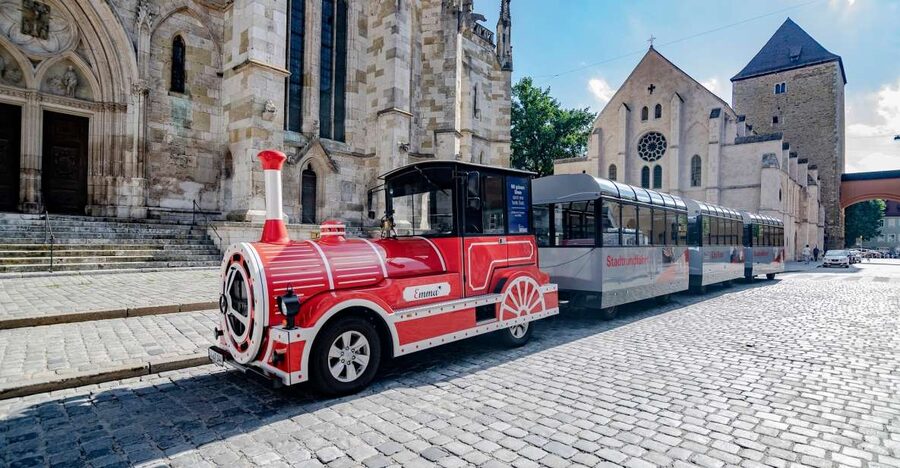 Regensburg: City Tour with the Bimmelbahn Train - Rolling through the historic center