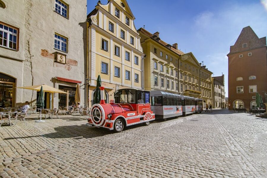 Regensburg: City Tour with the Bimmelbahn Train - Timing, cancellation, and smart booking tips