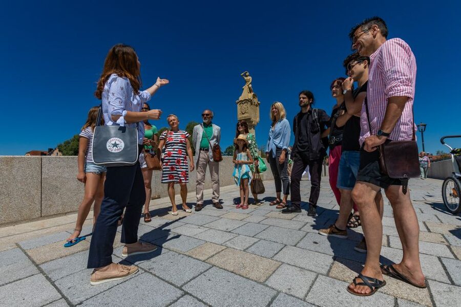 Regensburg: Guided City Walking Tour of the Old Town - Why a short walk works well in Regensburg