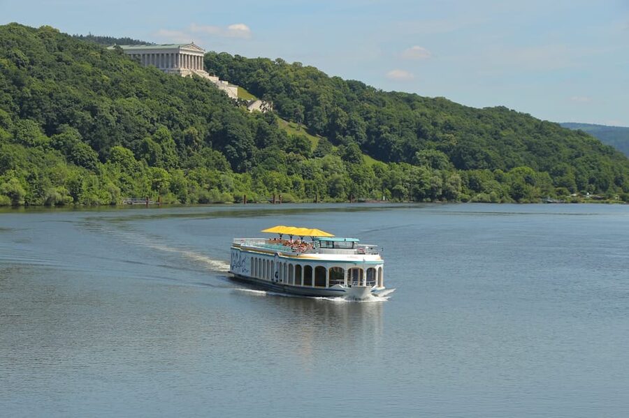 Regensburg: Klinger's Sightseeing Boat Tour to Walhalla - Picking the right departure time