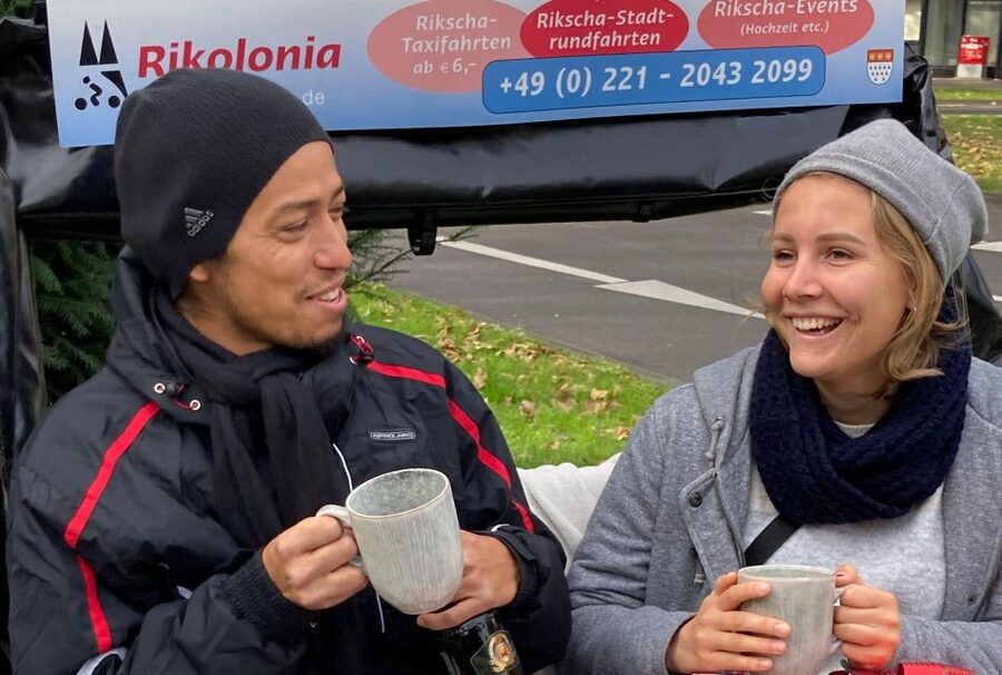 Rickshaw Glühwein Ride - Weather, timing, and a smart packing list
