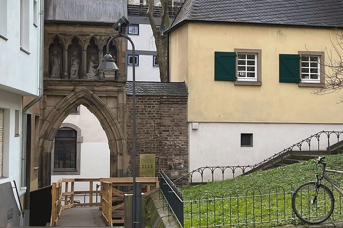 Roman Cologne: A Self-Guided Audio Tour - Starting under the Kreuzblume by Cologne Cathedral