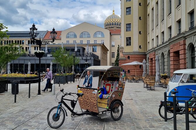 Romantic Berlin Rickshaw City and Photo Tour - incl. pick-up - The Berlin Wall and Checkpoint Charlie