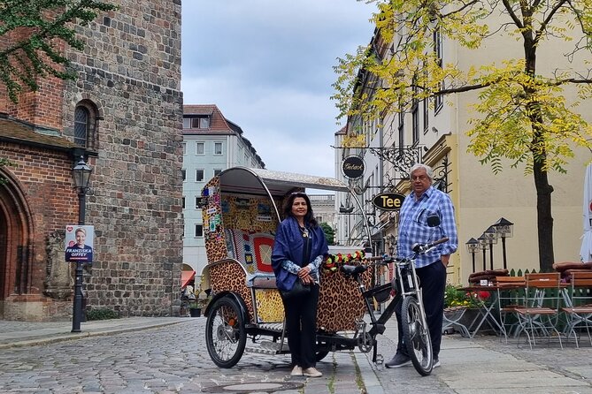 Romantic Berlin Rickshaw City and Photo Tour - incl. pick-up - Museum Island, Berlin Cathedral, and Alexanderplatz