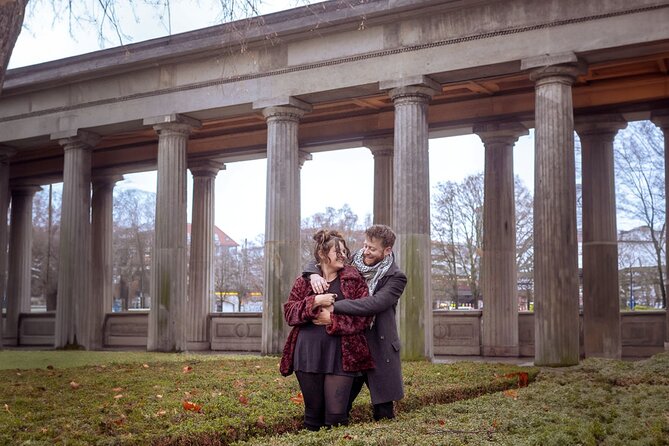 Romantic Couple Photoshoot in the Heart of Berlin - Starting at Hackescher Markt