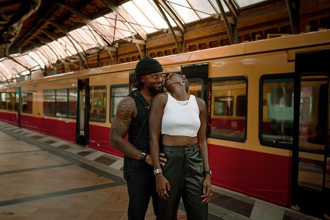 Romantic Couple Photoshoot in the Heart of Berlin - Practical details that affect your booking