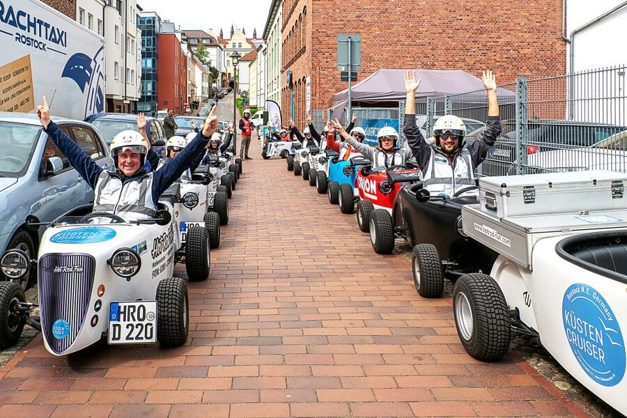 Rostock: Hot Rod Harbor City Tour - Who will enjoy the Hot Rod Harbor City Tour?