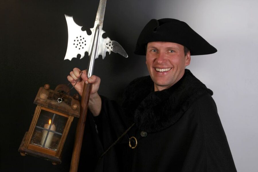 Rothenburg: Private Night Watchman Tour - Practical details that affect your evening