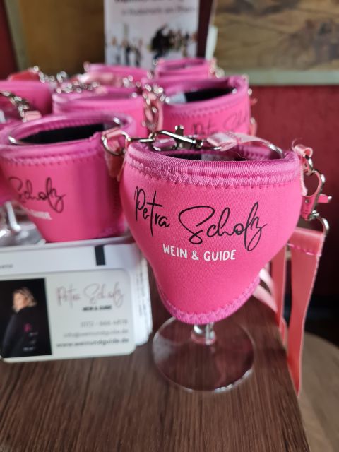 Rüdesheim am Rhein: wine hike and sights - Tasting Rheingau wines on the way down