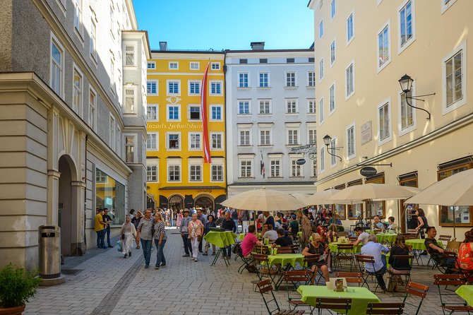 Salzburg and Lake District Day Tour from Munich - Passports, weather, and seasonal changes
