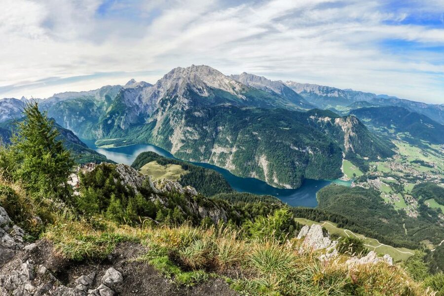 Salzburg: Private Eagle's Nest and the Sound of Music Tour - St. Gilgen and Lake Wolfgang