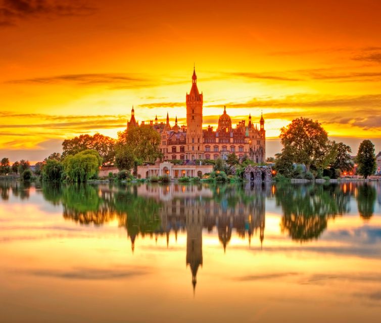 Schwerin: City Highlights Guided Tour - Why a short Schwerin walk makes sense