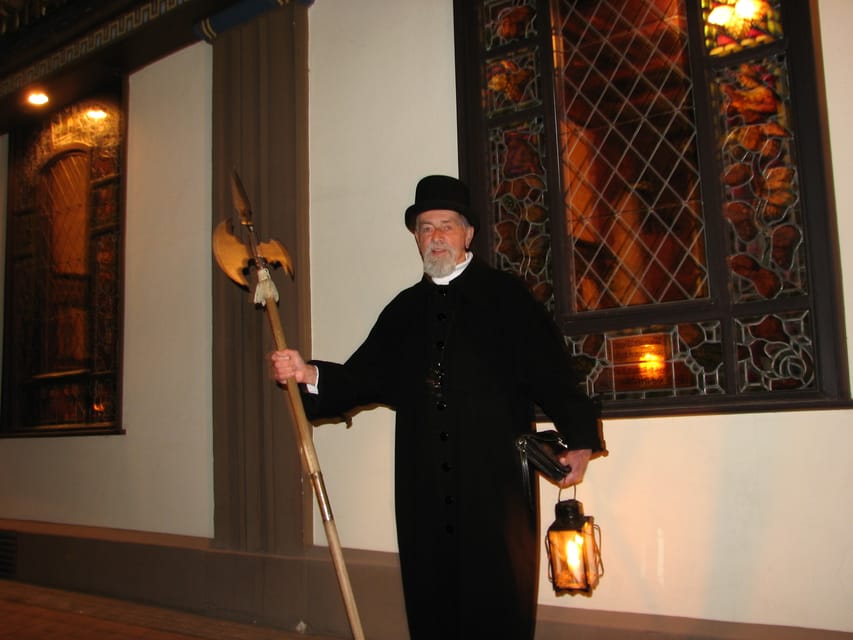 Schwerin: Tour with the Night Watchman - Meeting at the old town hall on the market square