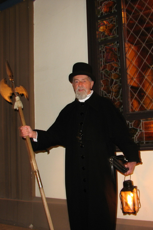 Schwerin: Tour with the Night Watchman - What the watchman adds to a standard city walk