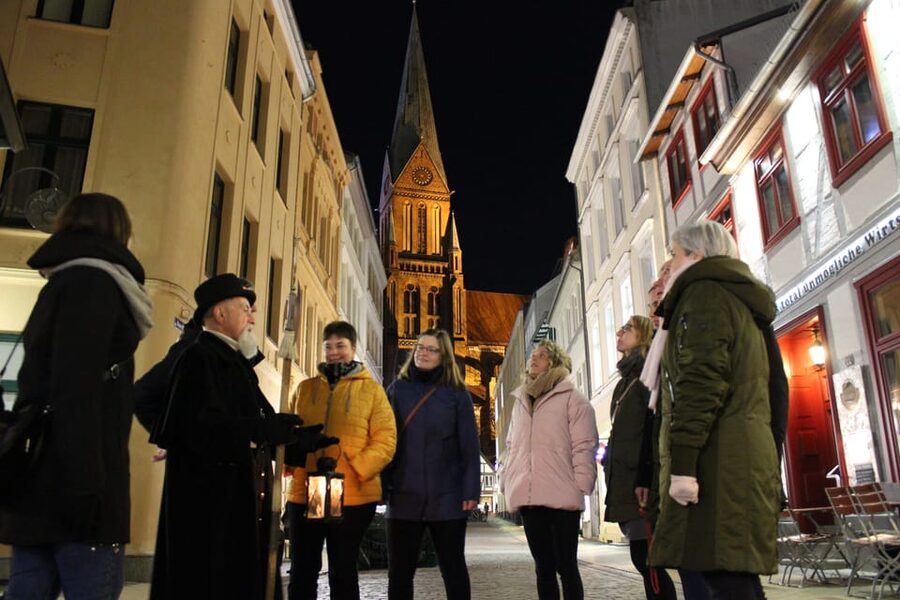 Schwerin: Tour with the Night Watchman - Is $15 a fair price for 90 minutes?