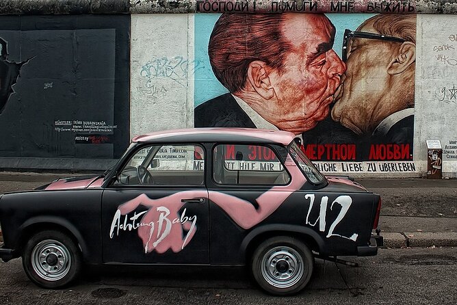 Self-Guided Audio Tour-The Fall of the wall: A light for humanity - Berlin Wall Memorial: the main historical stop