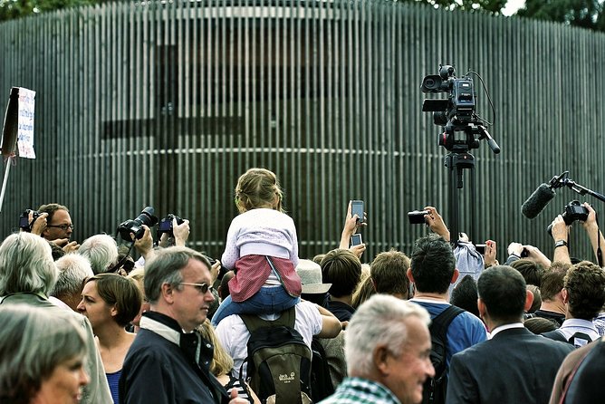 Self-Guided Audio Tour-The Fall of the wall: A light for humanity - Chapel of Reconciliation: a thoughtful ending
