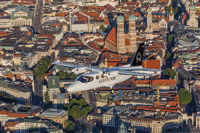 Sightseeing flight Zugspitze Neuschwanstein Castle Alps Munich Augsburg - Why this flight covers so much of Bavaria