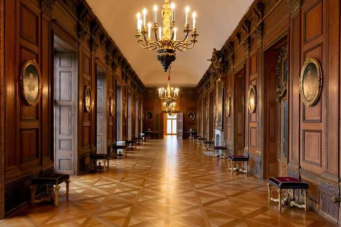Skip-the-line Charlottenburg Palace Private Tour & Transfers - The New Wing and its Rococo showpieces