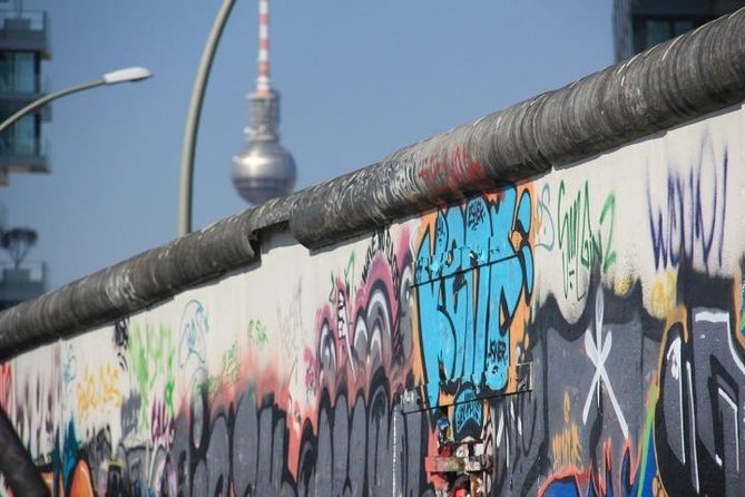 Small-Group Berlin Sightseeing and Food Tour of Prenzlauer Berg and Mitte - Middle Eastern food and Berlin’s immigrant story