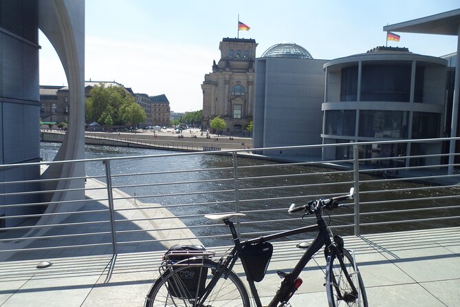 Small-Group Berlin Wall Bike Tour - Reichstag and Brandenburg Gate: Berlin’s political heart
