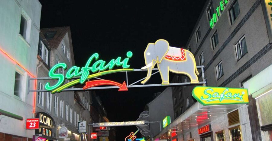 St. Pauli: Daytime Tour - Why St. Pauli makes sense in daylight