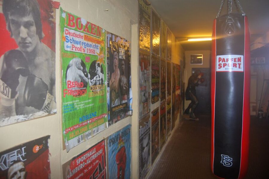 St. Pauli: Daytime Tour - Herbertstraße and the history of sex work