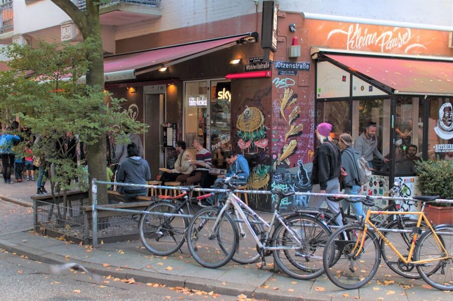 St. Pauli: Guided Food Tour with 5 Tastings - Seeing St. Pauli through food instead of stereotypes