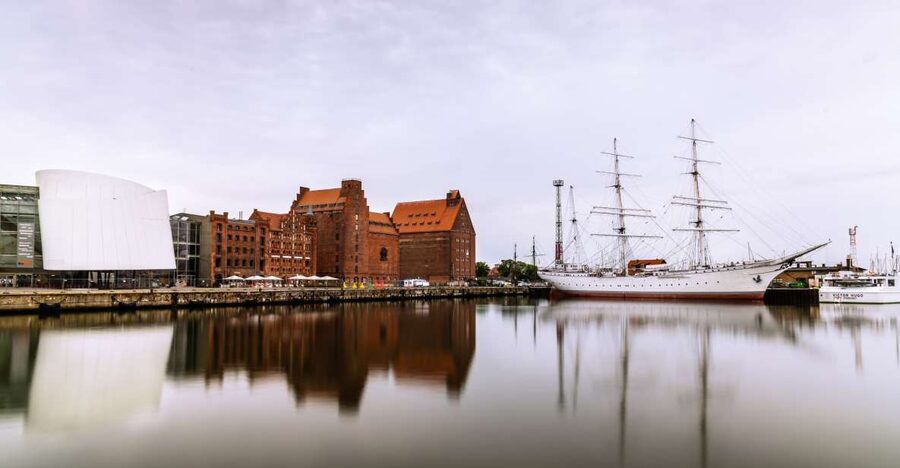 Stralsund: Old Town Highlights Private Walking Tour - St. Nicholas and St. Mary’s churches
