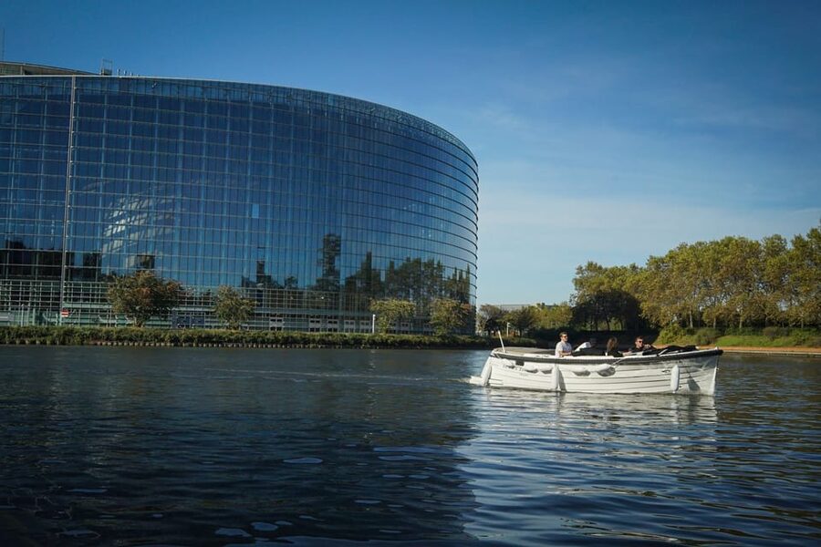 Strasbourg: Private City Sightseeing Boat Tour - Comfort, weather, and what to bring