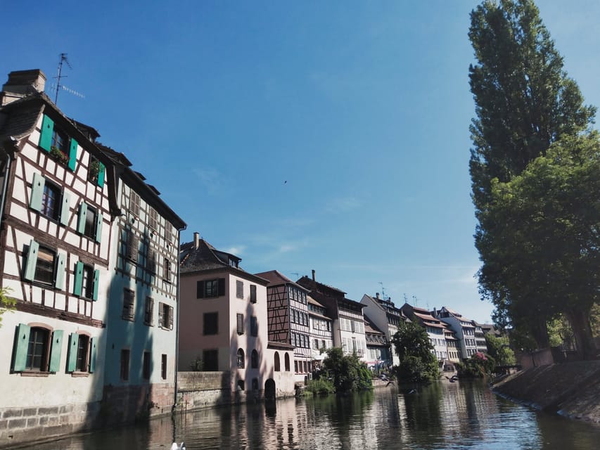 Strasbourg: Private City Sightseeing Boat Tour - Neustadt and the city beyond the postcard