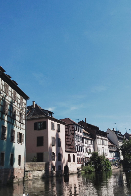 Strasbourg: Private City Sightseeing Boat Tour - The modern riverfront and Malraux media library