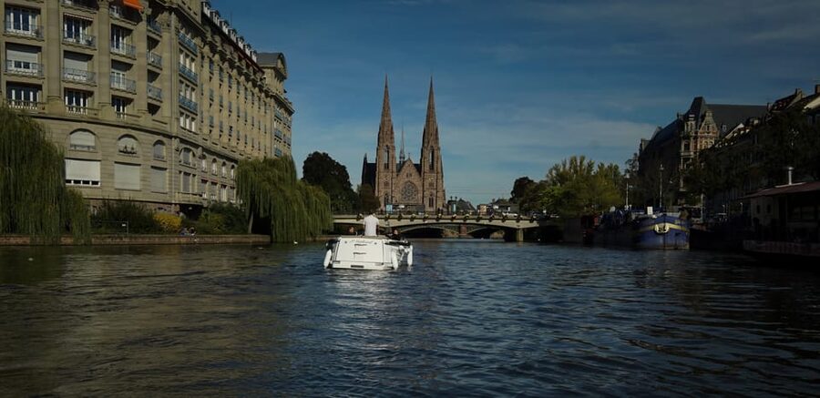 Strasbourg: Private City Sightseeing Boat Tour - Choosing one hour or two