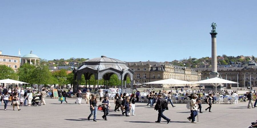 Stuttgart: City Highlights - Guided Walking Tour - A guide turns a pleasant walk into a useful introduction