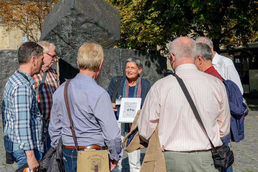 Stuttgart: entertaining guided tour to old town highlights - Who should book this Stuttgart walking tour?