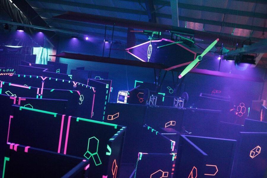 Stuttgart: Indoor Lasertag Experience - Entering the darkened Stuttgart arena