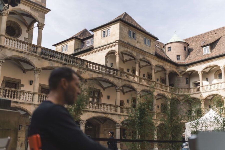 Stuttgart: Private Guided Circular City Walk - Pace, access, and who should book