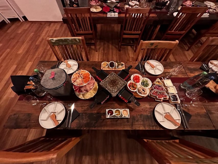 Stuttgart: Raclette Evening - What raclette means here