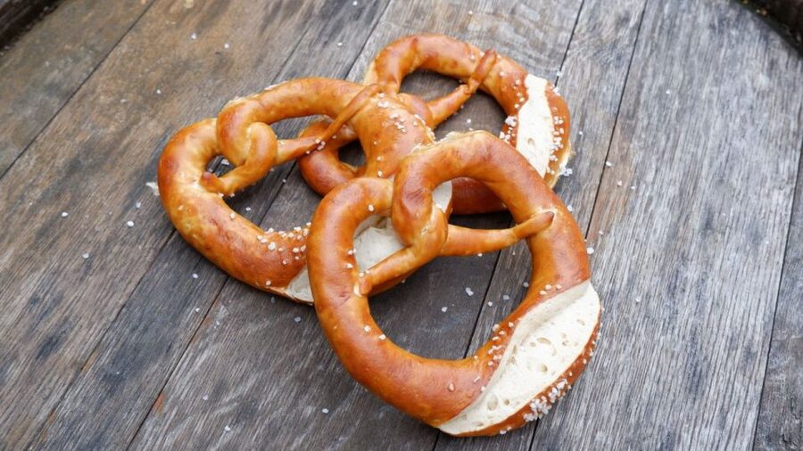 Stuttgart: Swabian Cuisine Guided Walking Tour with Tastings - Key points at a glance
